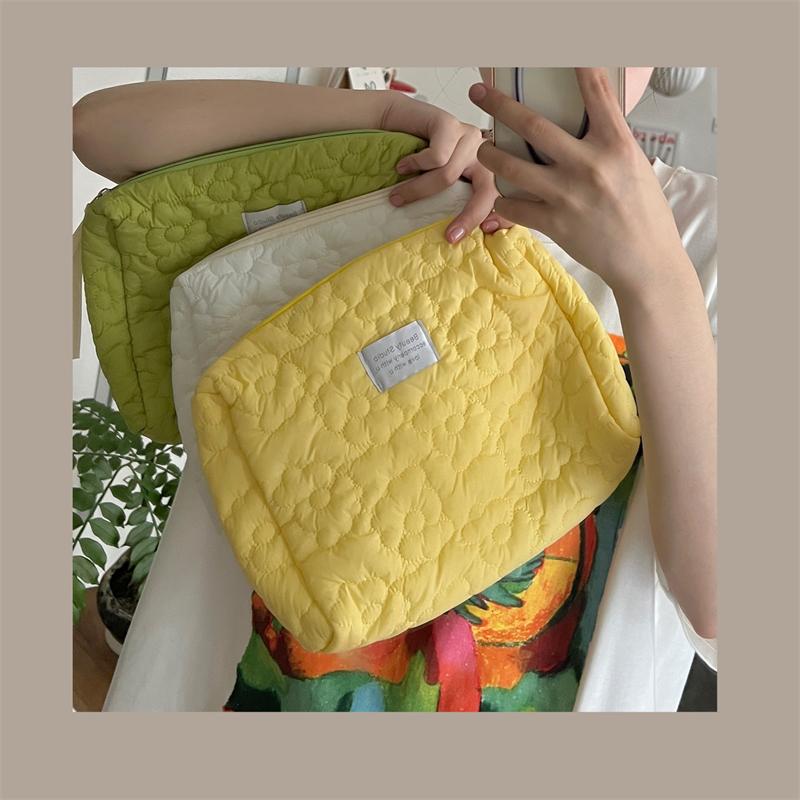 New Flower Pattern Women Makeup Bag Toiletries Cosmetic Organizer Zipper Bag Travel Wash Pouch Cosmetic Bag Female Make Up Bags