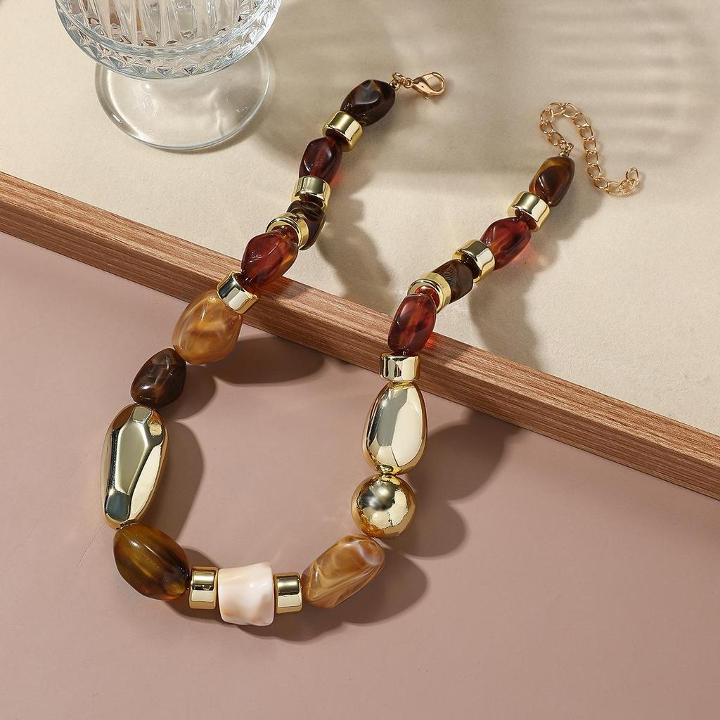 Elegant Coffee Acrylic Necklace: Chic Cross-Border Clavicle Chain for Women – Versatile, High-End Jewelry