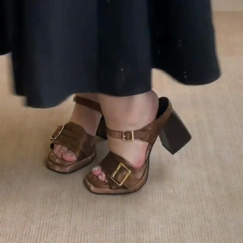Fashion Summer New Thick Heel Sandals Fashion Square Head Shallow Mouth Metal Buckle Anti-slip Wear-resistant High Heels