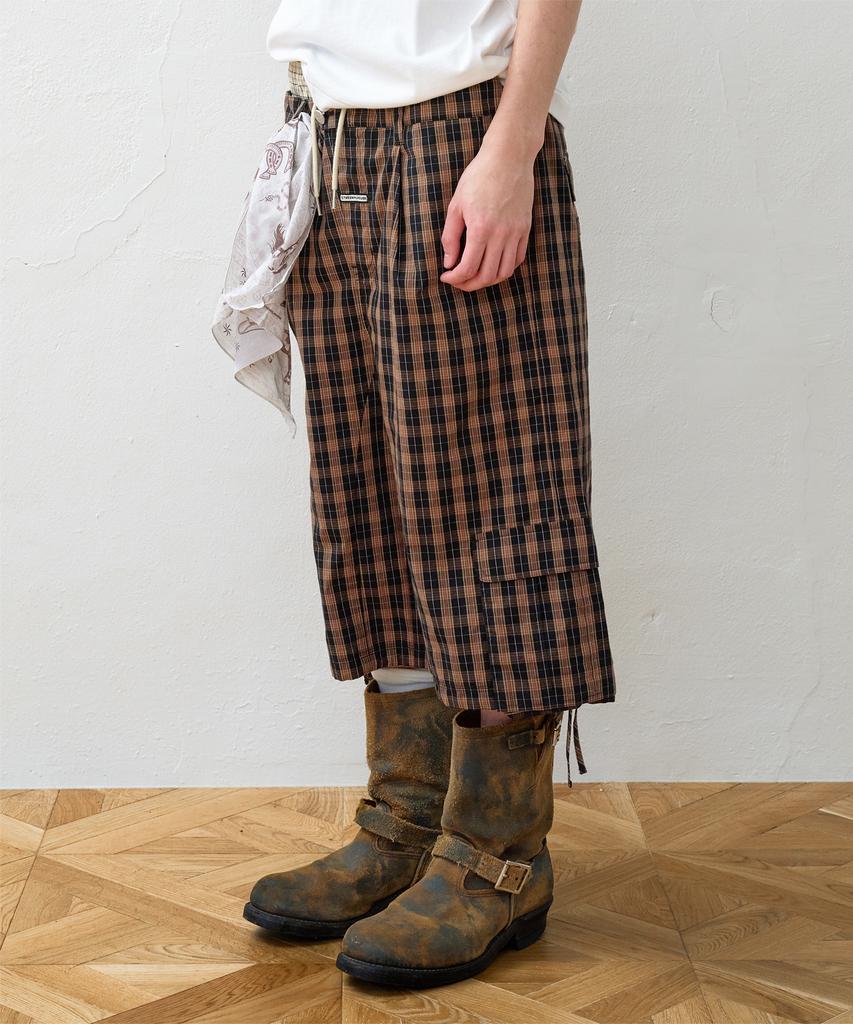 THEVINYLHOUSE Pantaloncini Cargo a Quadri Stratificati Marrone