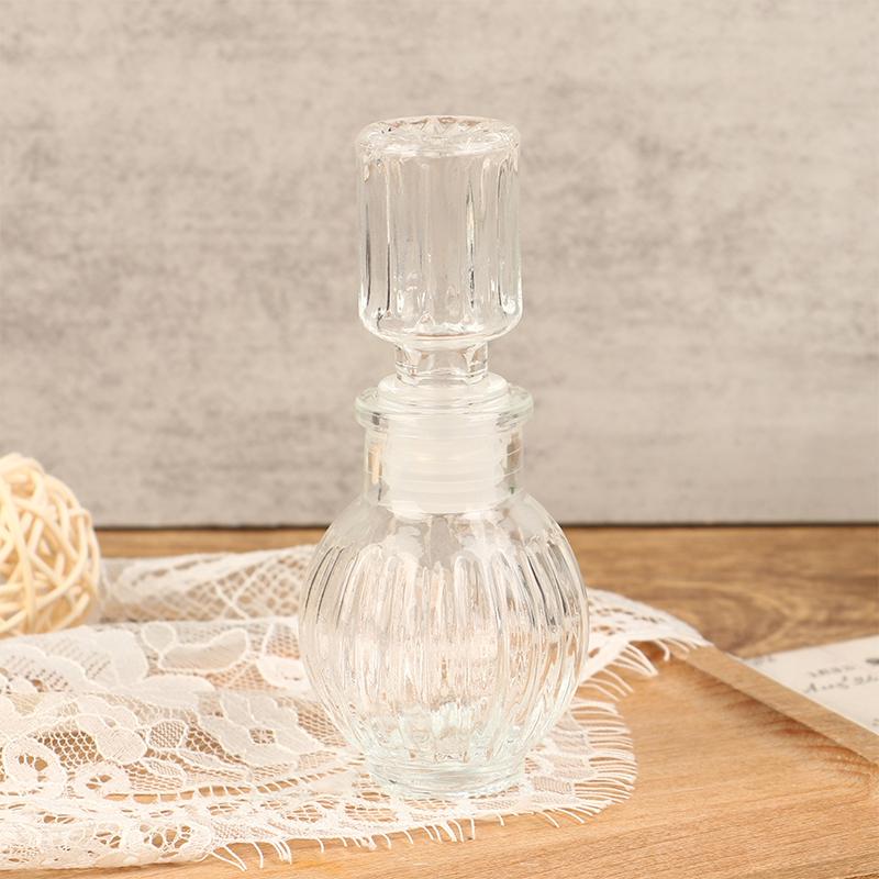 1Pc 50ml Whisky Glass Liquor Bottles With Screw Cap For Alcohol Carved Perfume Honey Jar Mini Container Wedding Handmade Gift