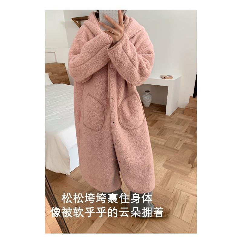 1 New lamb wool loungewear in autumn and winter, large nightgown, loose and thickened, warm and healing, can be worn outside with a hat.