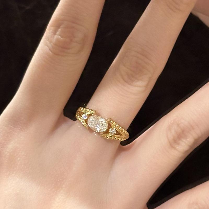 Light Luxury Exquisite Pigeon Egg Ring