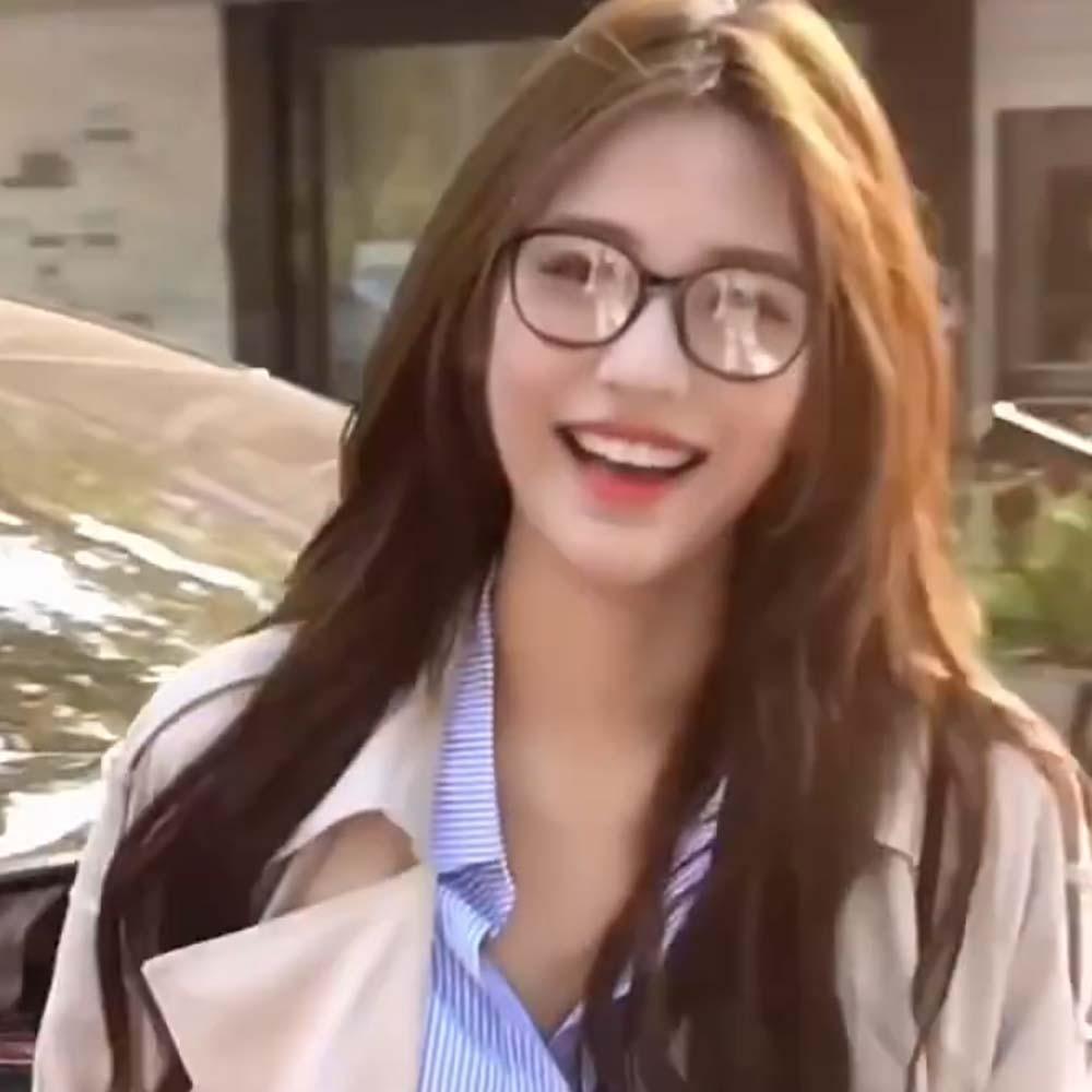 Resin Unisex Plain Eyewear Transparent Gradient Frame Glasses Anti Blu-ray Glasses  Decorative