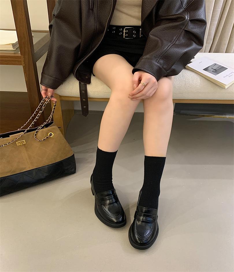 Black uniform small leather shoes women's 2025 spring new British style round head thick heel, one-pedal loafers