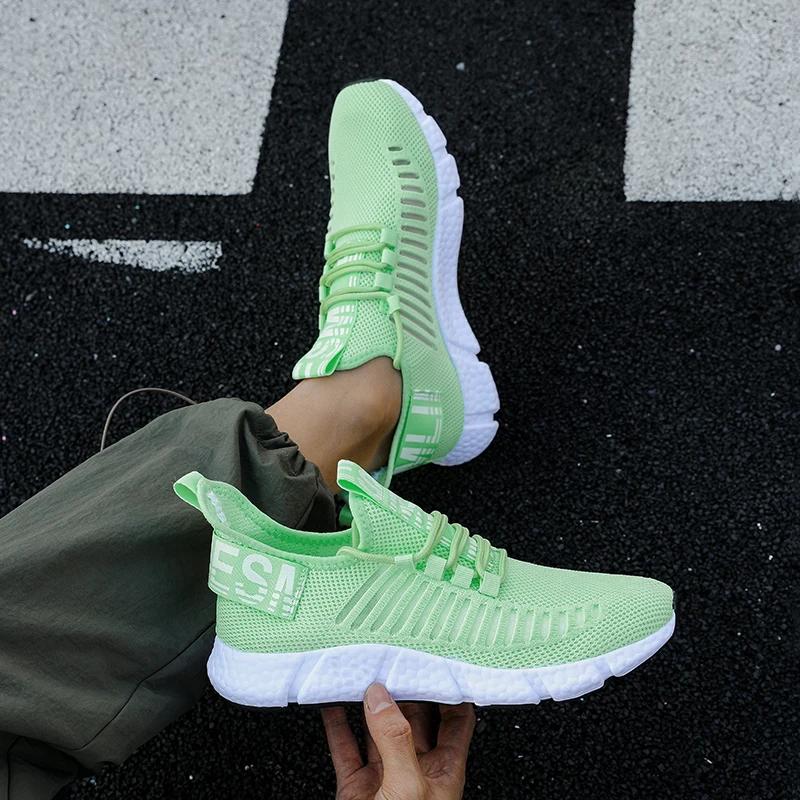 Men's Running Shoes Summer Breathable Mesh Sneakers Lightweight Casual Tennis Shoes Luxurious Men's Outdoor Casual Walking Shoes