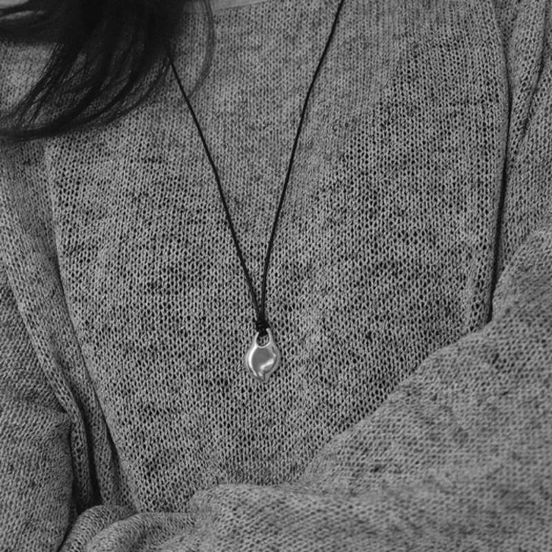 

turntable Shell tie necklace (S, 3 colors) Blue