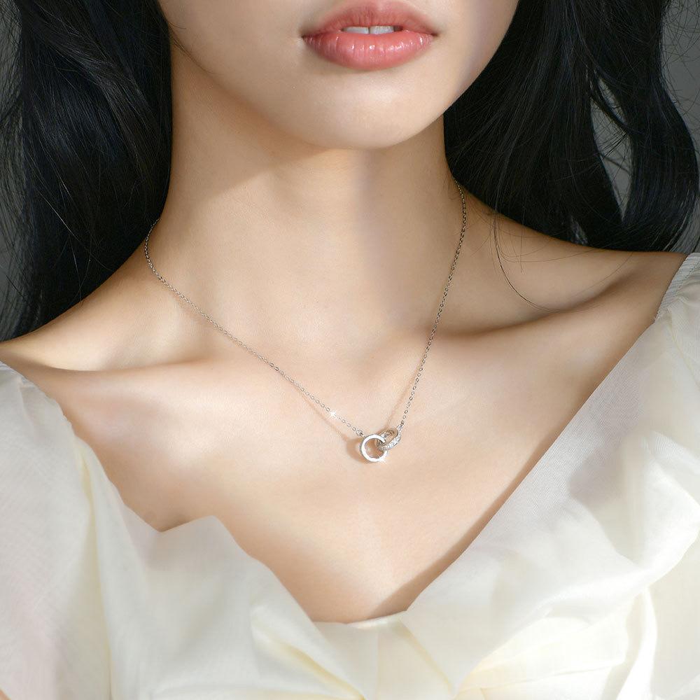Double Ring Necklace Women's Light Luxury Niche High-end Design Versatile Ring Pendant Temperament Cold Wind Collarbone Chain