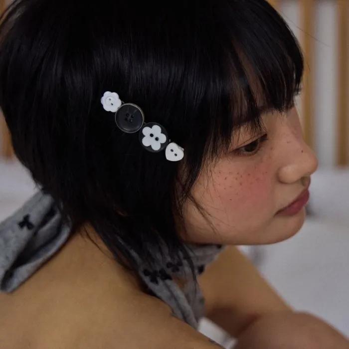 SIO BUTTON HAIR PIN [FLOWER]