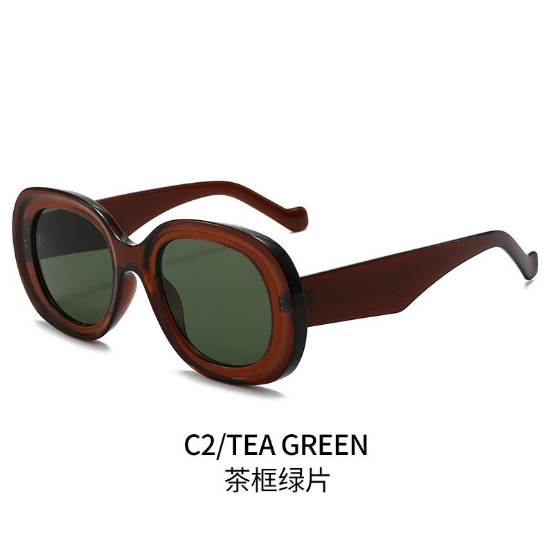 Vintage Oval Sunglasses for Women & Men Trendy Orange Shades Fashionable Look Summer Street Style