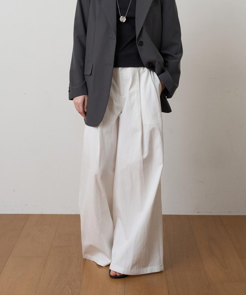 FROMWHERE Cotton Bulky Pants Ivory