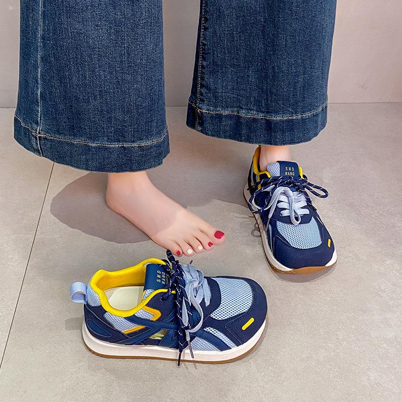 2025 Spring and Summer Lace-up New Foot Small German Training Lightweight Soft-soled Shoes Female Leisure Student Sports Forrest Gump Shoes