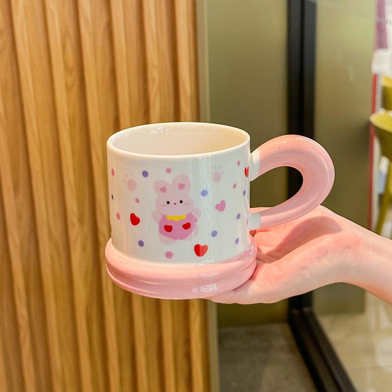 

Cute and high-value puppy mug with lid spoon cartoon kitten ceramic cup for girl classmates birthday gift 401-500ml