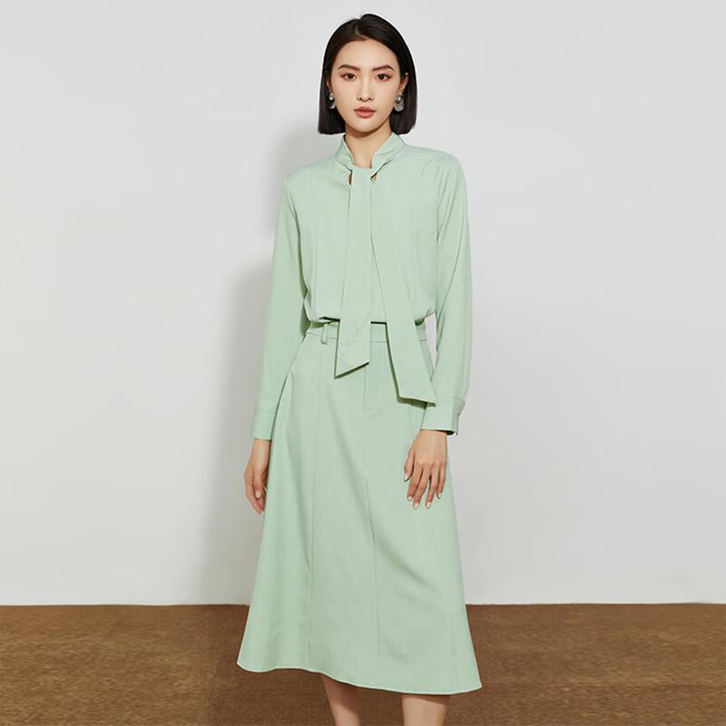 

Сукня міді А-силуету з елегантним коміром-шарфом L