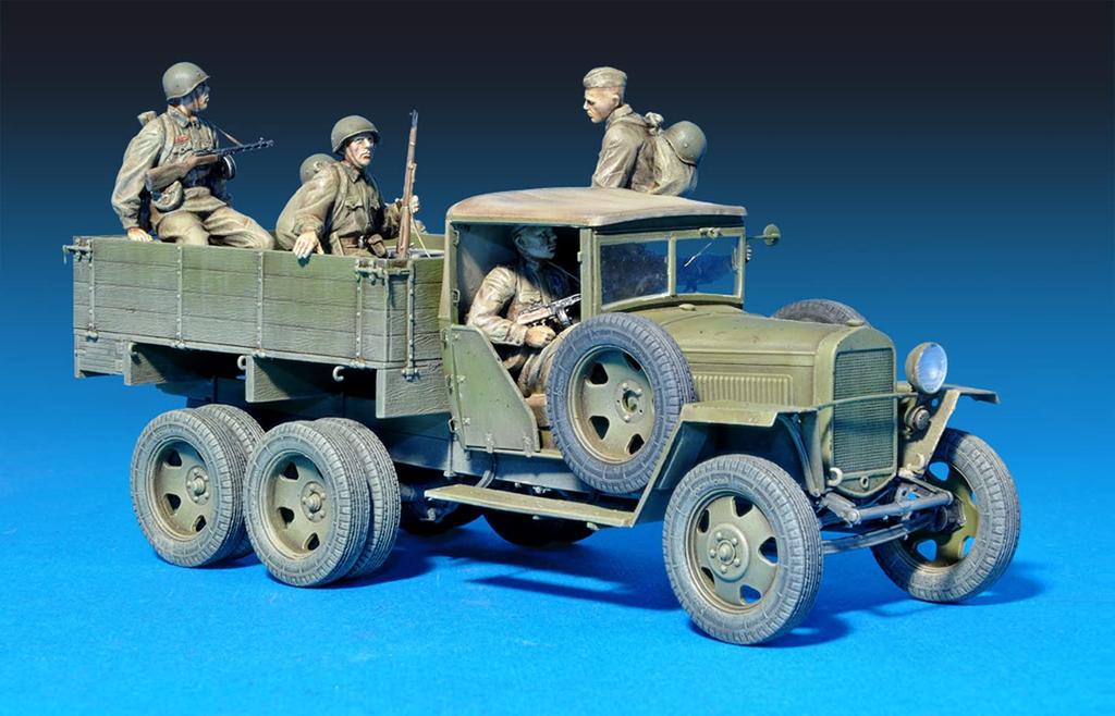 MiniArt 1941 Soviet Cargo Truck Plastic Model 1/35 GAZ-AAA