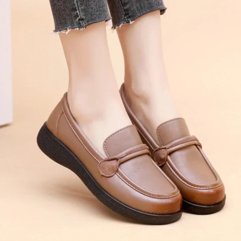 Fashion New Spring Women Shoes Low Top Round Head Loafers Waterproof Soft Leather Shoes Solid Color Versatile Casual Shoes Zapatos Mujer
