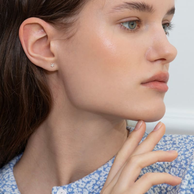 FANTASTIC PLANET Minimal Flower Earrings (silver 925)