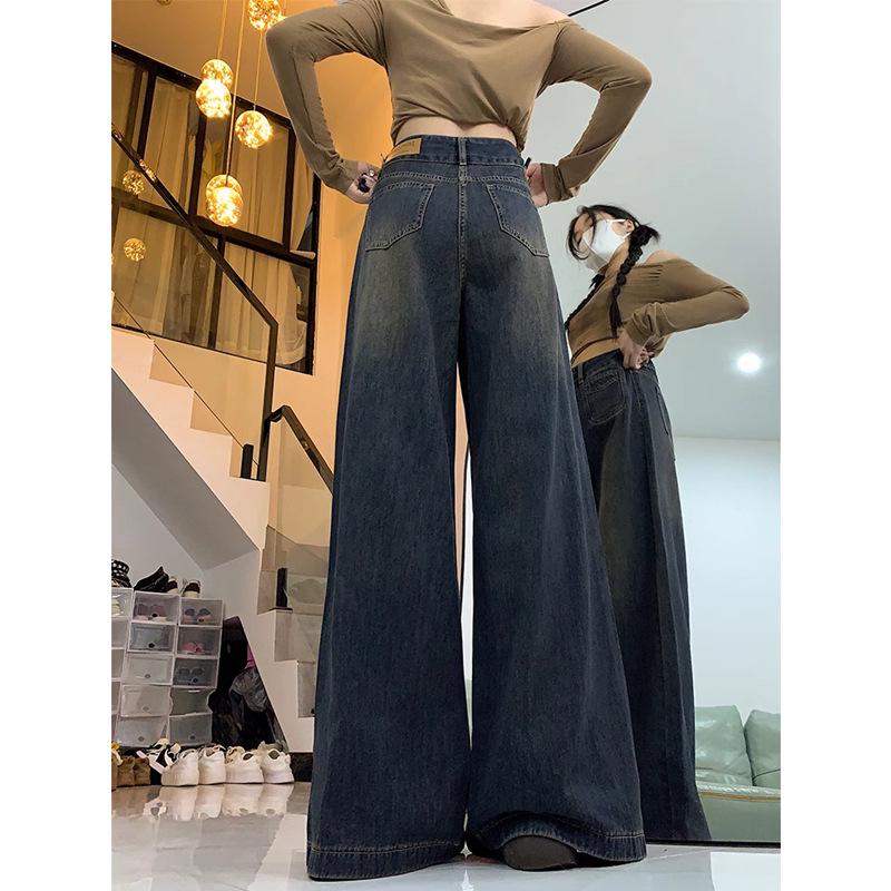 Women's High-Waisted Wide-Leg Jeans: Plus Velvet, Loose Fit, Plus Size, Perfect for Spring, Autumn, and Winter.