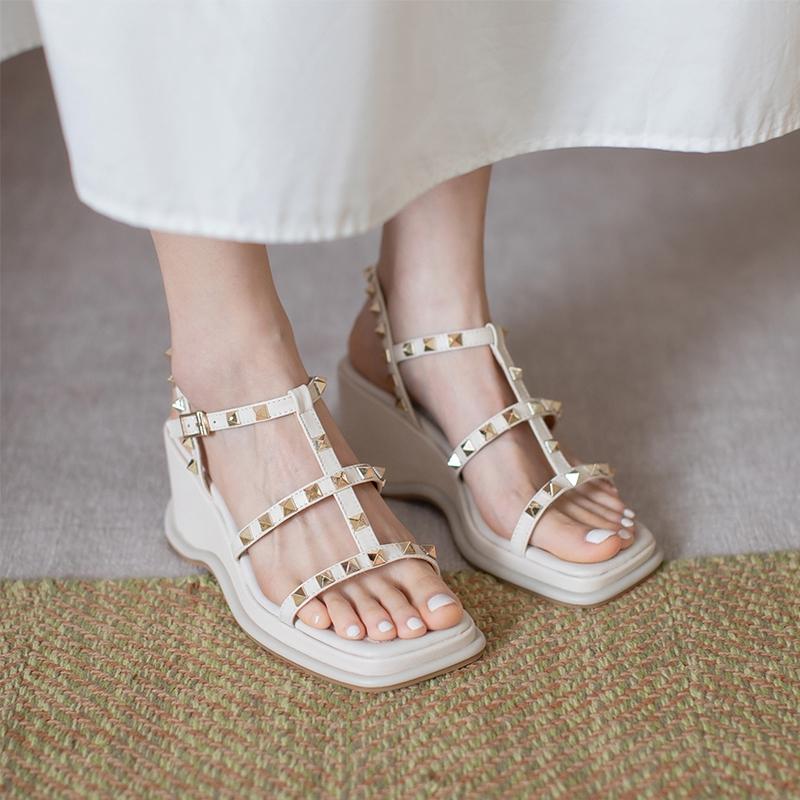 Fashion Women's New Spring/Summer Genuine Leather Cowhide Metal Rivet Loose Buckle High Heel Slope Heel Large Roman Sandals
