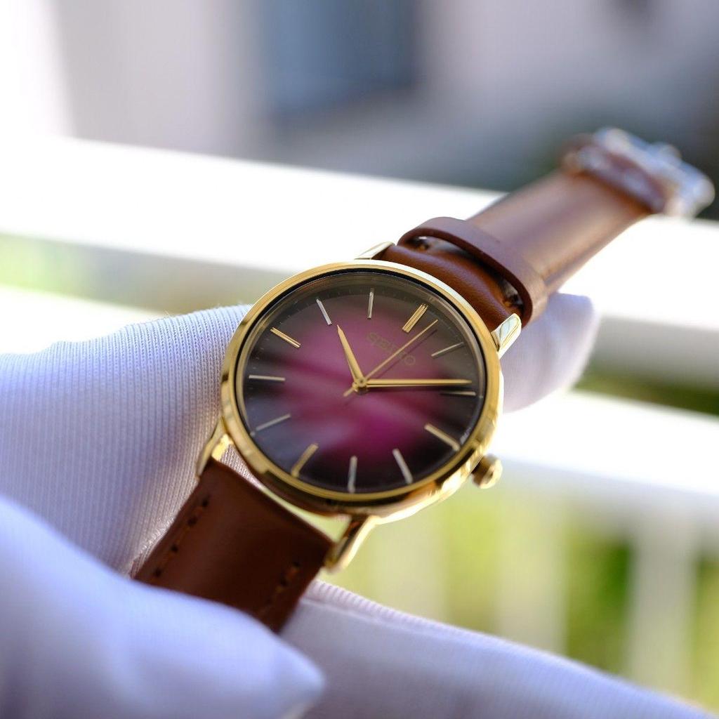 Used [In operation] SEIKO brown leather quartz watch gold case OMEGA