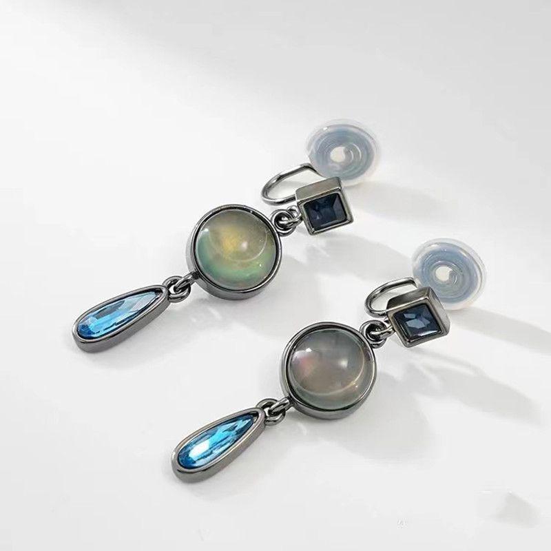 1Pair Korean Style Asymmetric Pearl Zircon Ear Clips For Women Personality  Earrings Wedding Jewelry Birthday Gifts