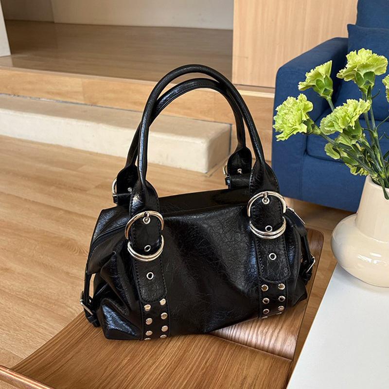

Fashion Rivet Women Shoulder Bag PU Leather Hot Girl Motorcycle Bag Bolsa Feminina Female Underarm Bag Ladies Big Handbag Black чёрный