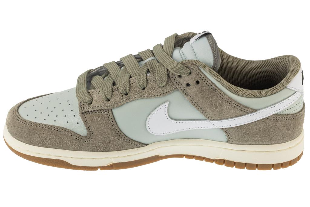 Nike Dunk Low Retro SE, Mens green Sneakers