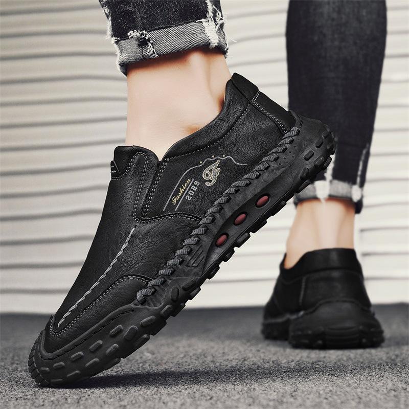 Spring and summer 2025 new men's casual leather shoes large size non-slip and wear-resistant soft sole soft surface lazy handmade shoes