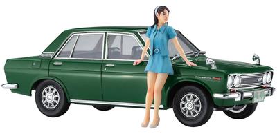 Hasegawa Datsun Bluebird 1600SSS Girls Figure Plastic Model SP477 1/24 W/60s
