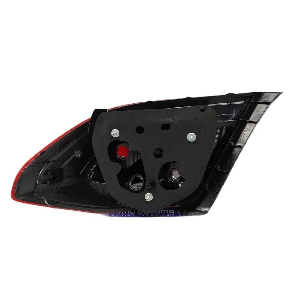 Taillight/Backlight for Honda Amaze Type 2 (Left & Right Side) 2016-2018 Pair D9