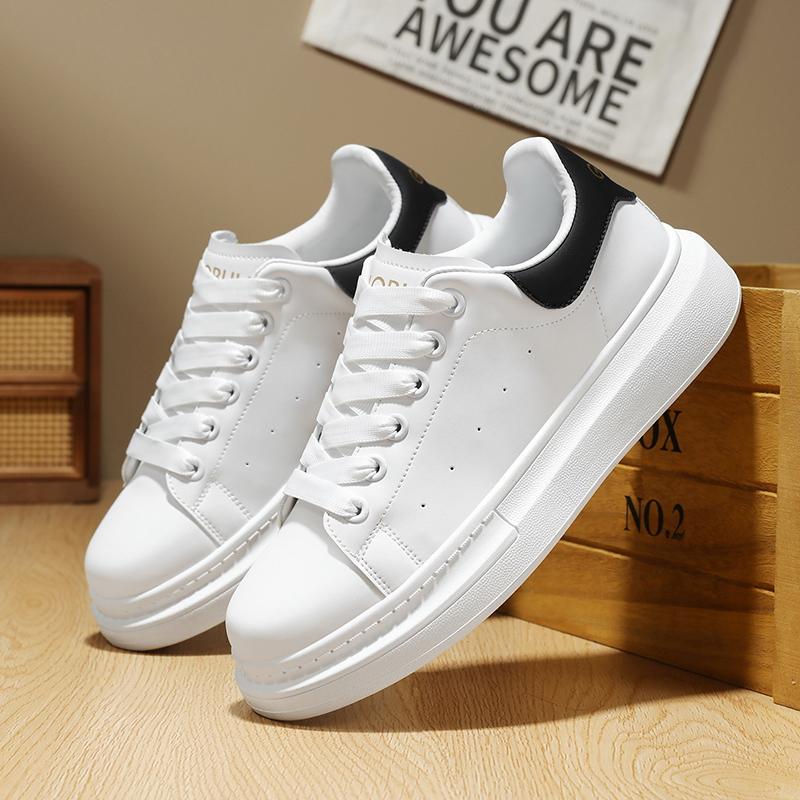 Men 's Casual Four Seasons Fashion Skateboarding  Students Comfortable Sneakers Boys Trending Soft Sole Breathable Shoes