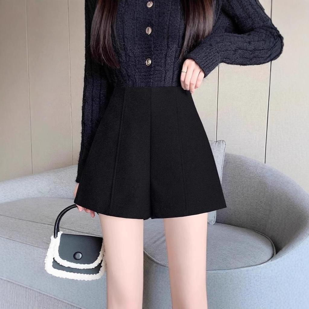 Women's Gray Woolen High-Waist A-line Shorts for Autumn & Winter - 2024 Casual Wide-Leg Pants with Boots