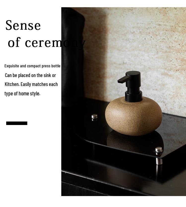 Sada lahví na šampon a pleťové mléko Wabi-Sabi z hrubé keramiky pro hotely a soukromí