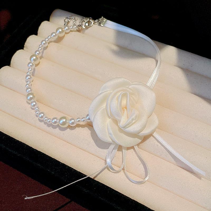 

Elegant French Pearl Flower Ribbon Necklace - Minimalist Clavicle Chain for a Chic Look