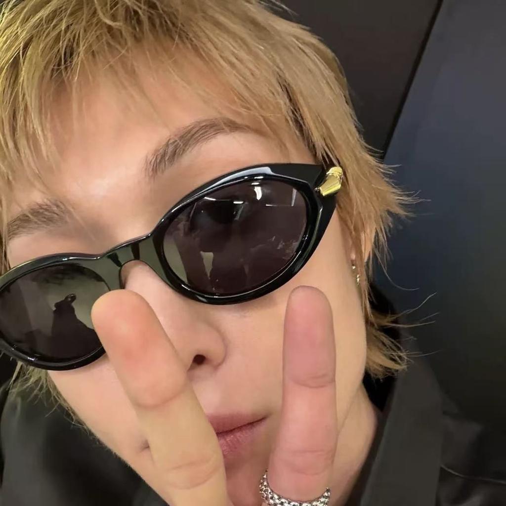 Eye Sunglasses Premium Anti UV Comfortable Korean Sun Glasses for Men And Women Vacation Sun Protection Sunglasses