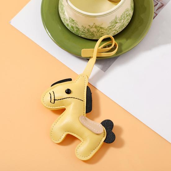 Keychain Vibrant Color Faux Leather Horse Design Key Chain with Lanyard Backpacks Car Keys Handbags Bag Accessory