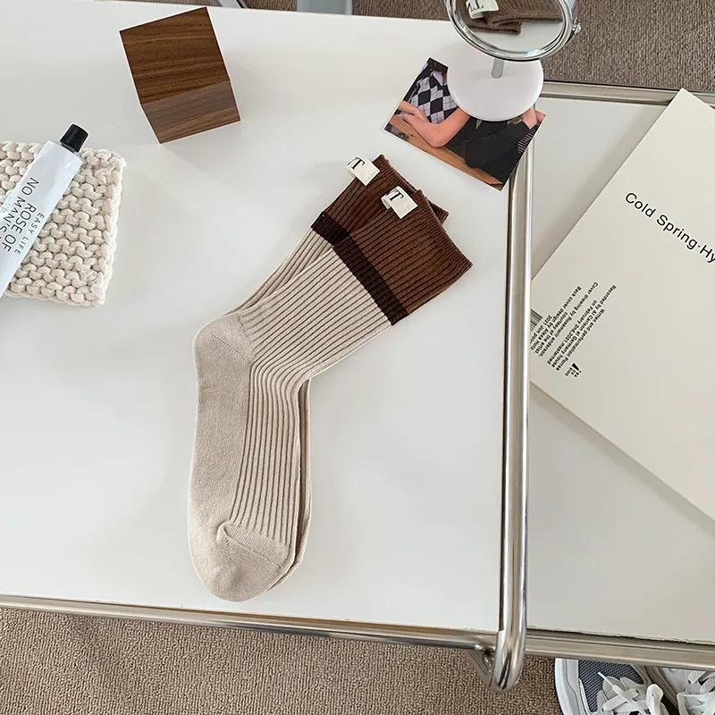 Fashionable and versatile Contrast colored socks women's high top pile up socks Korean version of spring/summer cotton socks