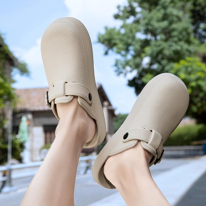 Fashion Toe Cap Men Slippers Anti-Skid Men Half Shoes Lightweight Eva Kitchen Shoes Cozy Chef Shoes Male Sandals Wholesale DropShipping