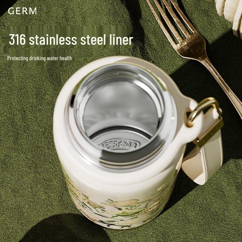 Germ Van Gogh Iris Isolierte Wasserflasche