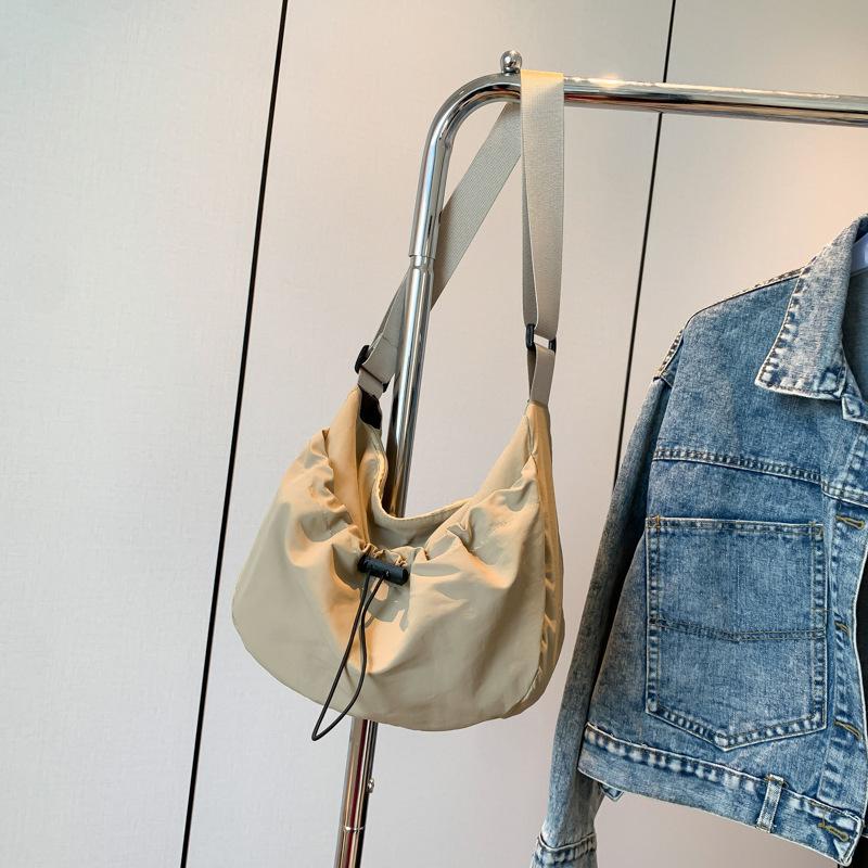 Casual Drawstring Canvas Shoulder Bag for Women Large Capacity Bucket Crossbody Purse Trendy Daily Handbag CLE