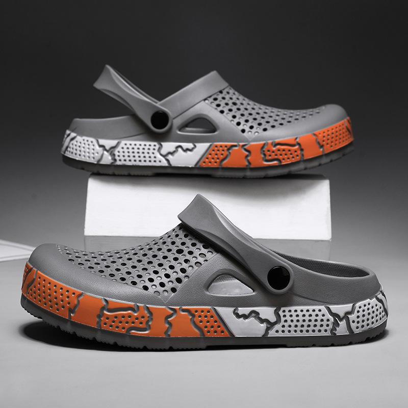 Painted hole shoes, seaside beach shoes, one shoe or two, wear wear-resistant bag head cool slippers