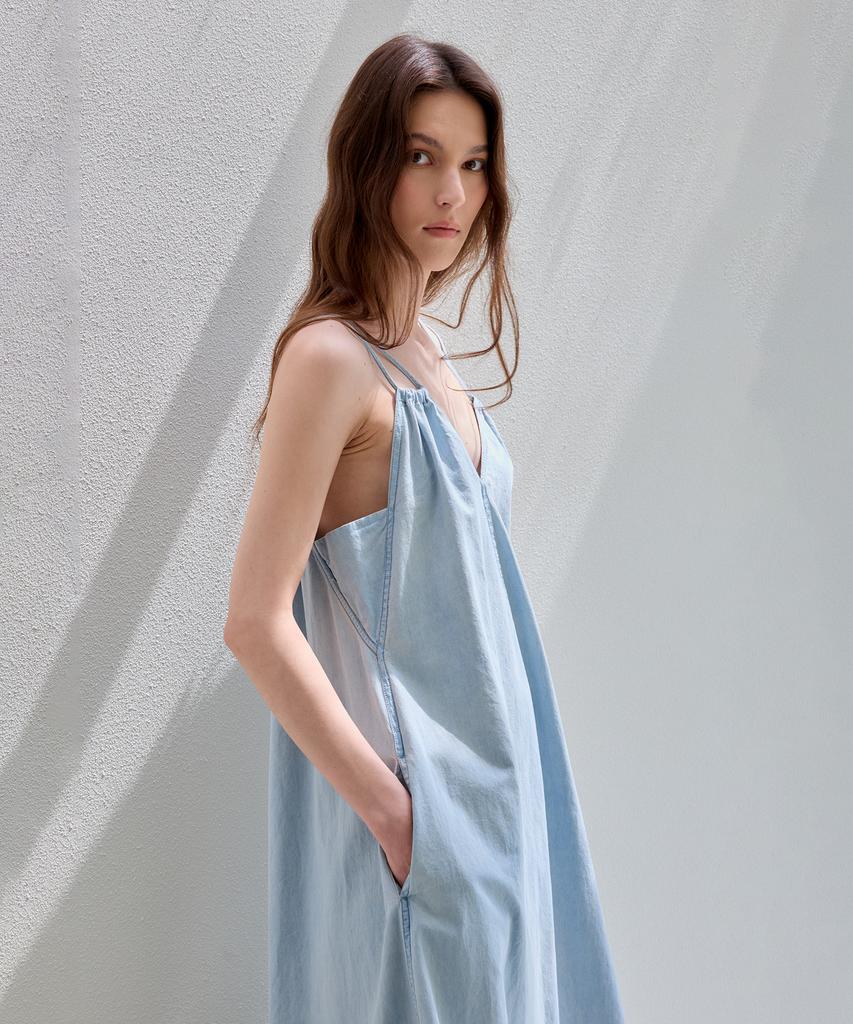 THEELO Breeze Denim Dress (Light Blue)