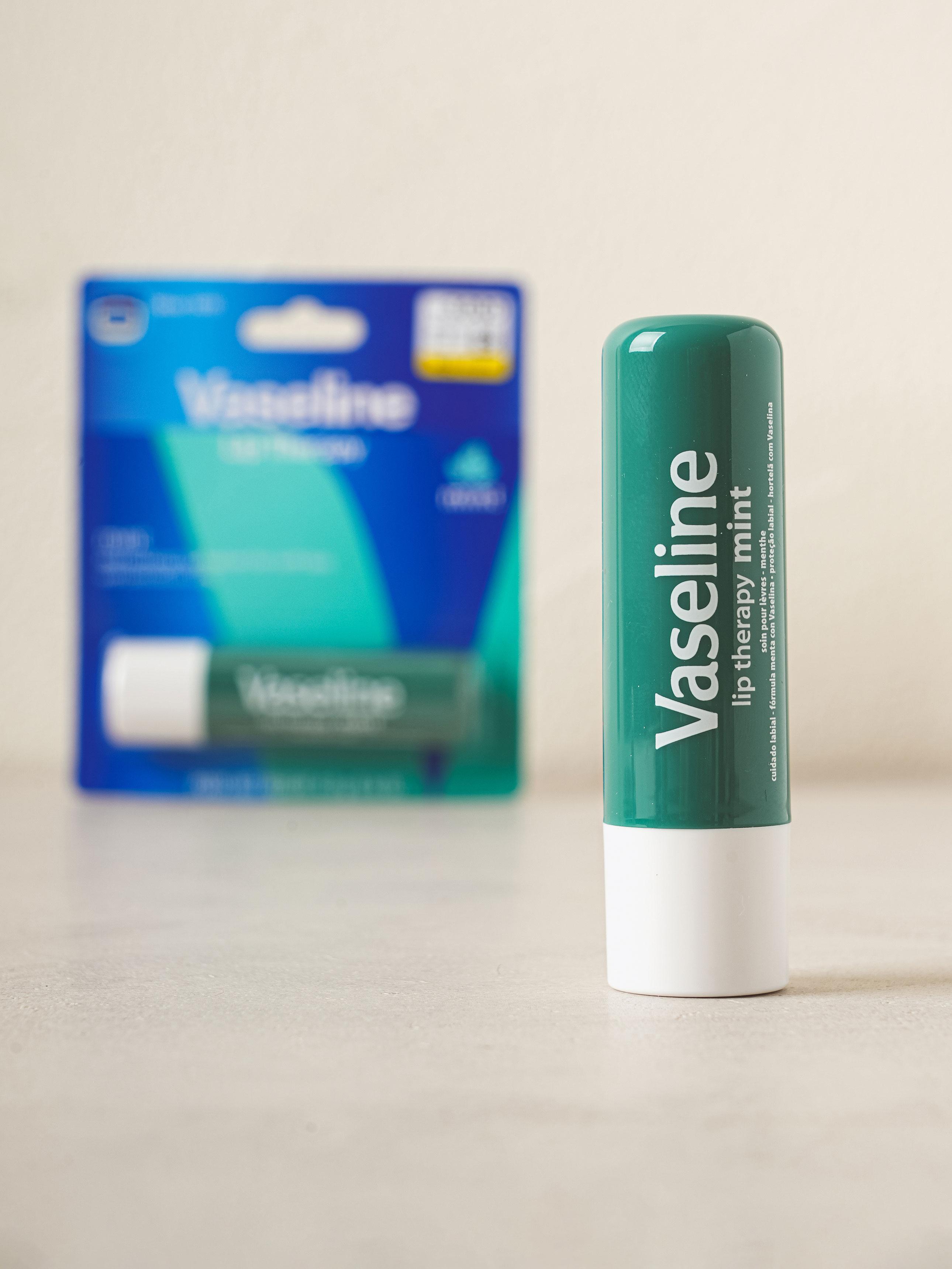 Vaseline Lip Therapy 4.8g Mint Flavor 1ea