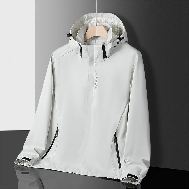 Lightweight Windproof Breathable Outdoor Hiking Jacket Men Women Use