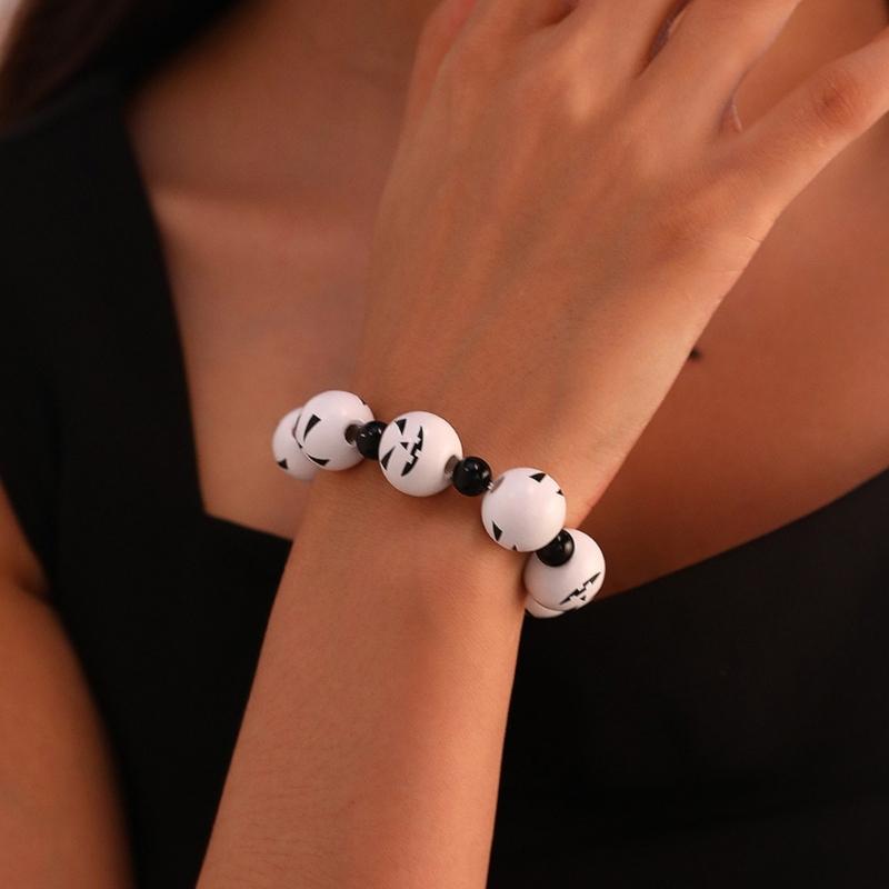 Skull Pumpkin Spiders Bead Bangle Simple Halloween Beaded Bracelet Wristband Adjustable Elastic Bangle Statement Jewelry