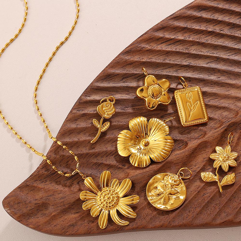 European & American Titanium Steel Rose Pendant - Creative DIY Necklace Accessory Collection