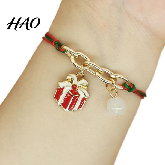 Stackable Festive Wrist Jewelry Christmas Bracelets, Red Green String Bracelet, Adjustable Charm Bracelet Webbing with Glow in The Dark Bead for Women