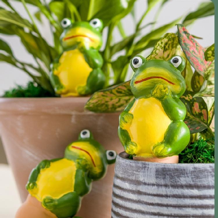 4pcs Self-Watering Terracotta Frog Planter for Indoor Outdoor Plant Reservoir