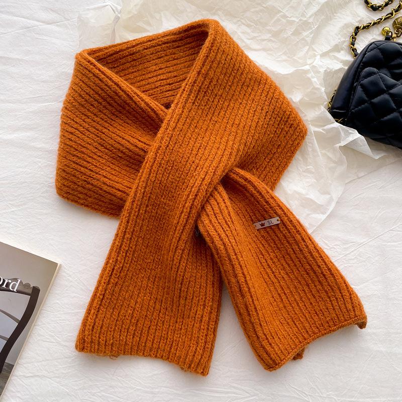 Small scarf with wool crossed wool for women's winter new versatile knitted neck protection coffee scarf