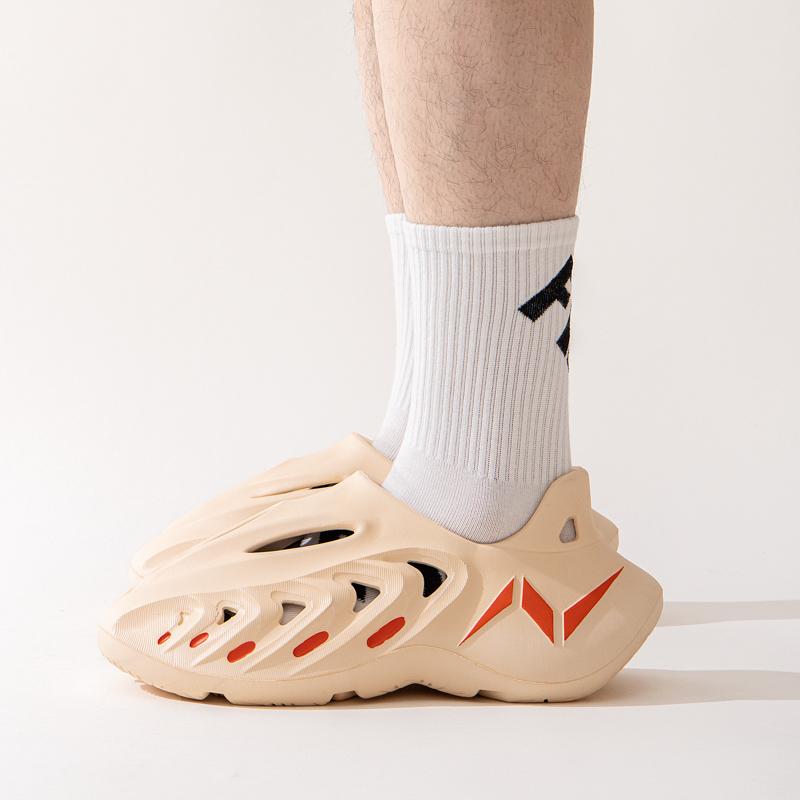 

Новые летние мужские спортивные сандалии, модные уличные нескользящие мягкие дышащие повседневные пляжные туфли, трендовые легкие и удобные тапочки 41